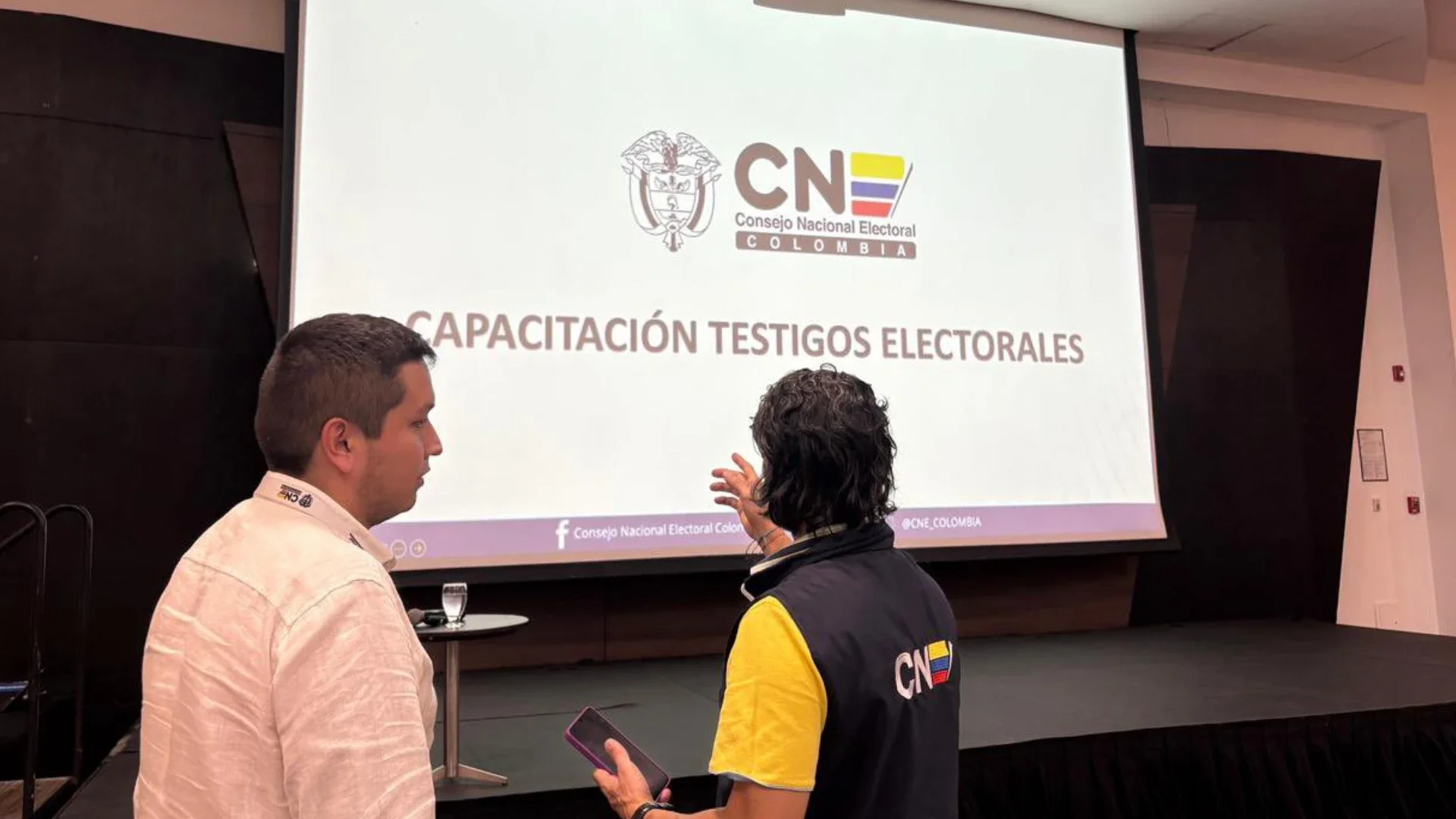 Capacitación para elecciones atípicas en Bucaramanga.
