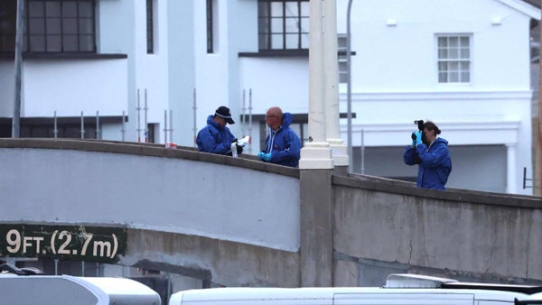 Australia endurecerá las leyes sobre armas tras el tiroteo antisemita que dejó 15 muertos en Sídney Australia endurecerá las leyes sobre armas tras el tiroteo antisemita que dejó 15 muertos en Sídney