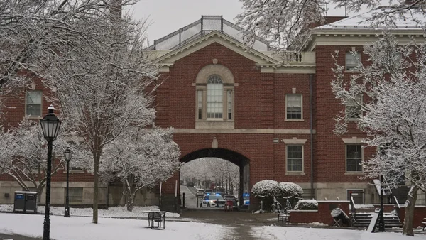 Autoridades de EE. UU. identifican a un sospechoso por el tiroteo en la Universidad de Brown