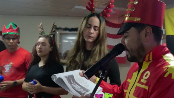 Tradiciones navideñas a bordo del ARC Simón Bolívar en medio del Pacífico