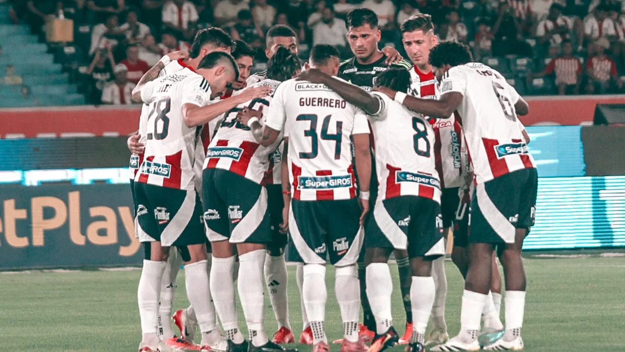 Jugador de Junior tuvo fuerte encontrón con hinchas a pocas horas del duelo con Santa Fe