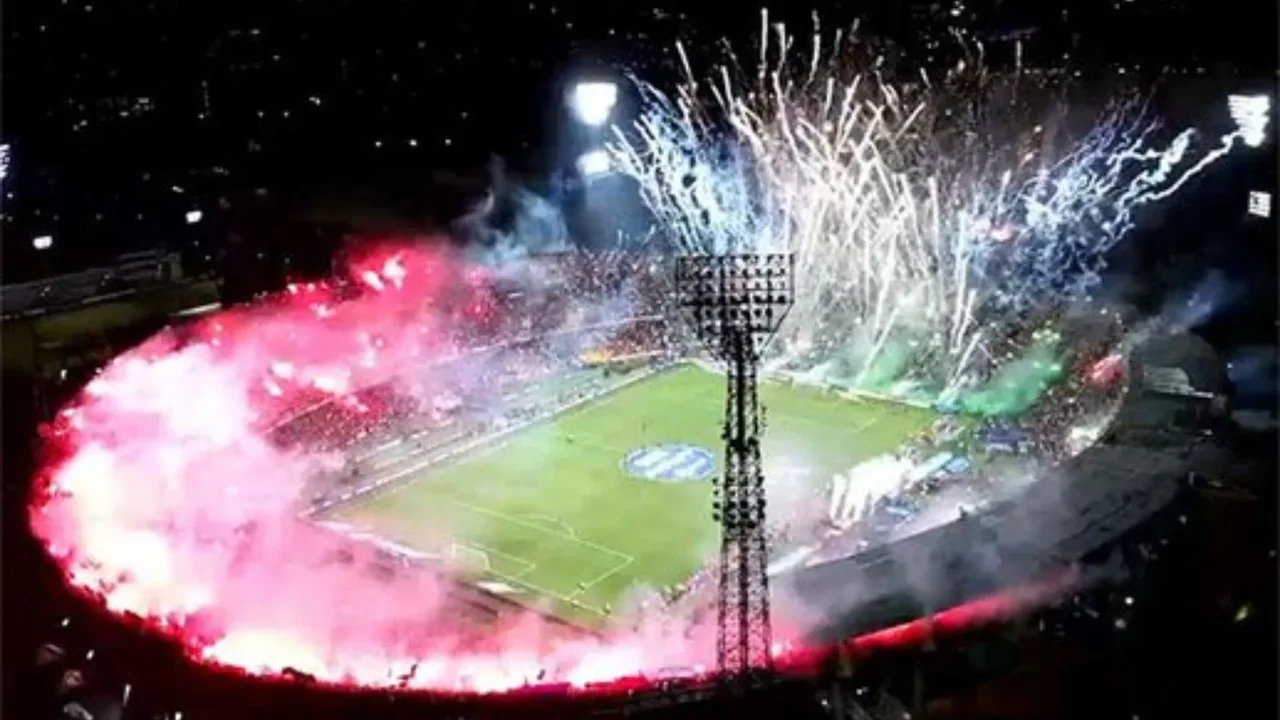 Explotó el Atanasio: impresionante salida de Medellín y Nacional en la final de la Copa