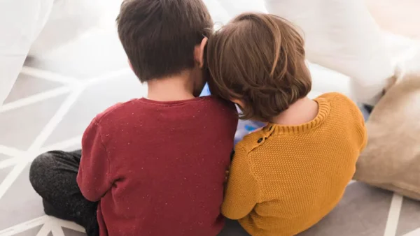 Tratamiento médico para menores trans sería restringido por la administración Trump