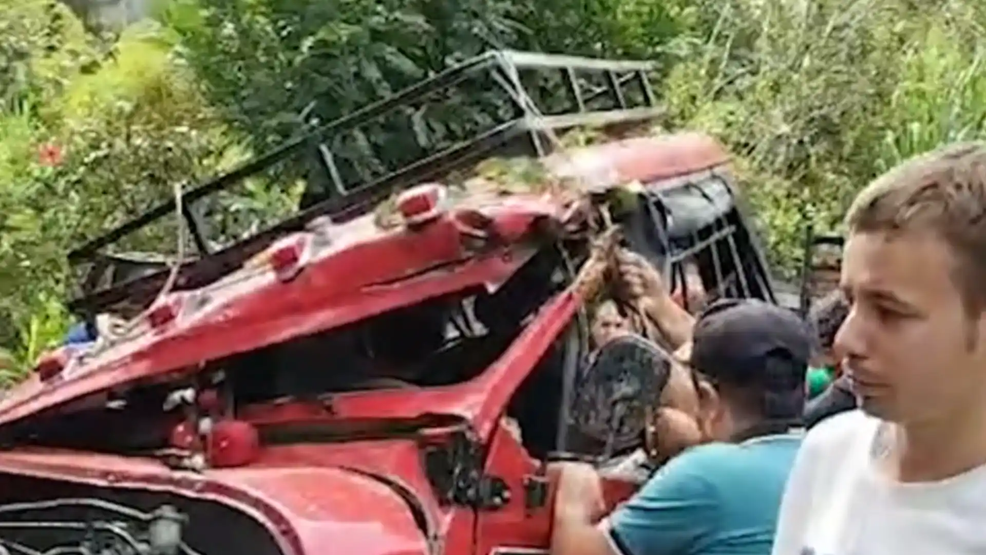 Accidente tránsito Alto Águila vereda Corrientes Barbosa Antioquia 15 heridos