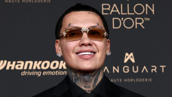 “Navidad bendita”: Blessd celebra gratuitamente las festividades junto a sus fans en Medellín