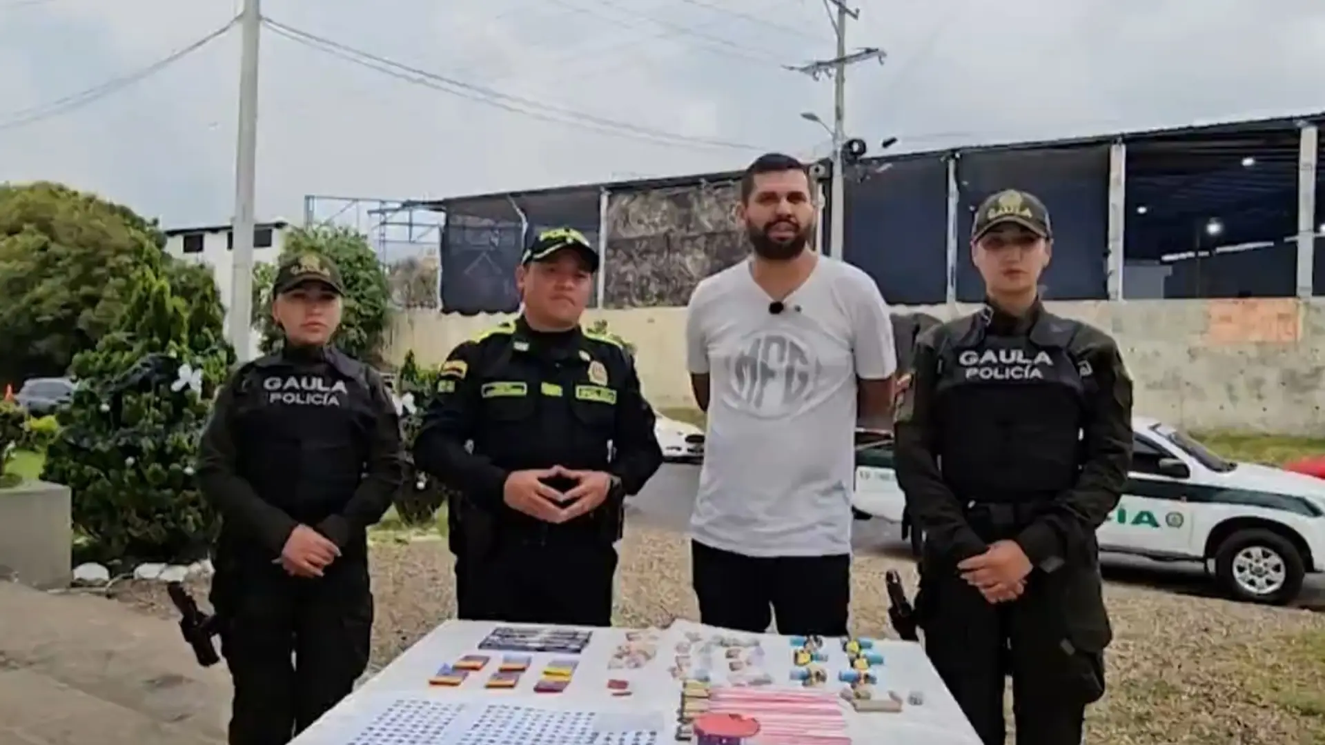 Responsable de lanzar pólvora desde un vehículo en Fusa