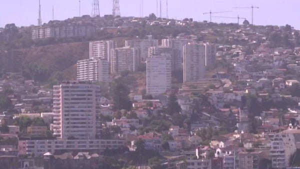 El buque ARC Simón Bolívar arriba a Valparaíso tras 19 días de navegación
