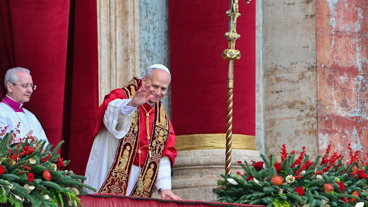 Papa León XIV oró por el fin de las guerras e impartió la bendición urbi et orbi