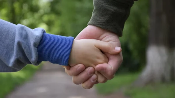 Migrantes indocumentados estarían cediendo la tutela de sus hijos en los EE. UU. ante aumento en las deportaciones