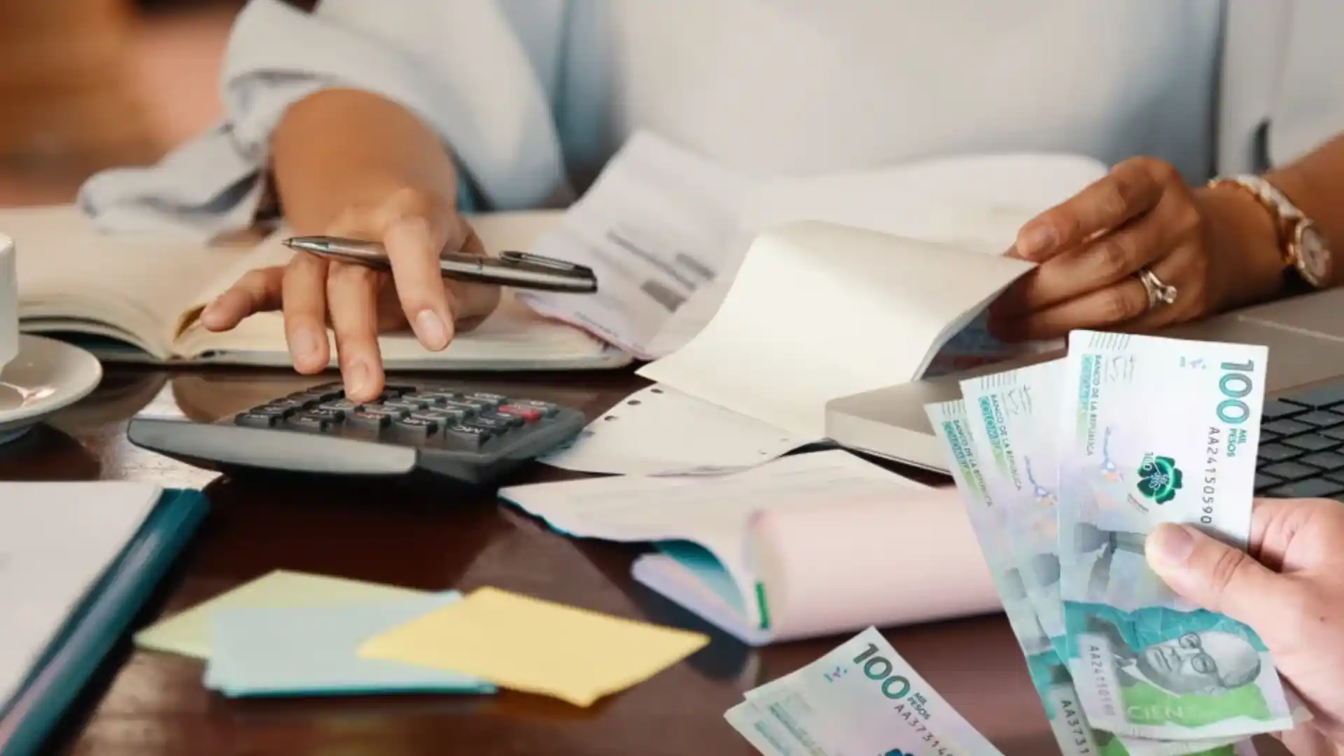 Nuevos impuestos 2026 ministro de Hacienda salario mínimo emergencia económica