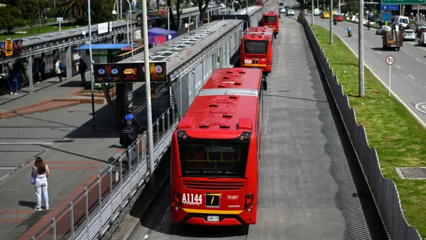 Pasaje de Transmilenio podría aumentar más tras nuevo salario mínimo Pasaje de Transmilenio podría aumentar más tras nuevo salario mínimo