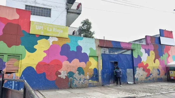 51 menores Emberá fueron trasladados de la UPI La Rioja a Centros Amar en Bogotá