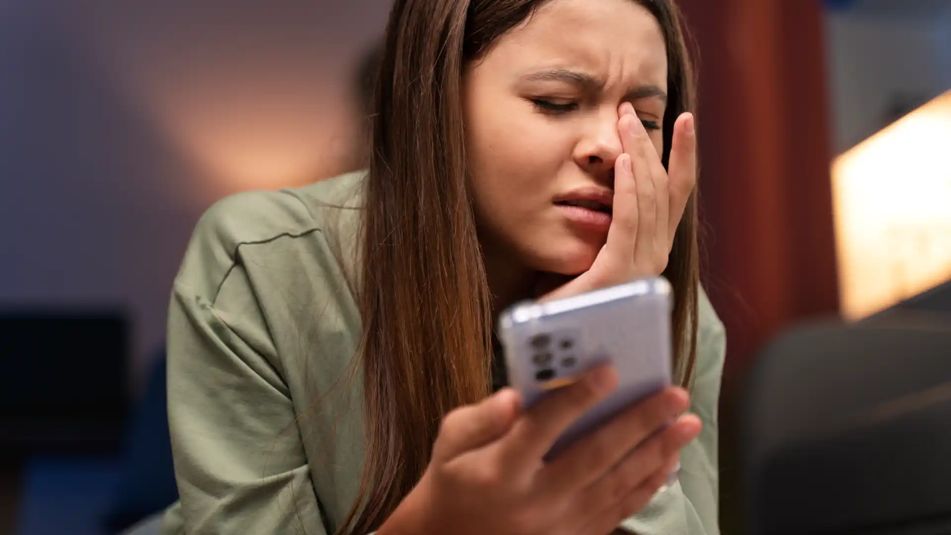 Por qué hay personas que les gusta exponer su sufrimiento en redes sociales Sadfishing