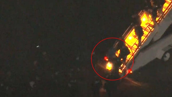 Video | Nicolás Maduro llegó esposado y custodiado a Nueva York tras su captura