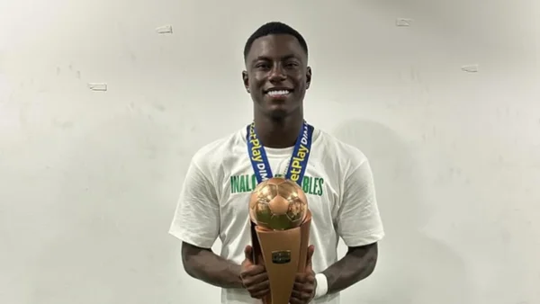 Marino Hinestroza se aleja de Boca Juniors y otro gigante del continente estaría muy cerca Marino Hinestroza se aleja de Boca Juniors y otro gigante del continente estaría muy cerca