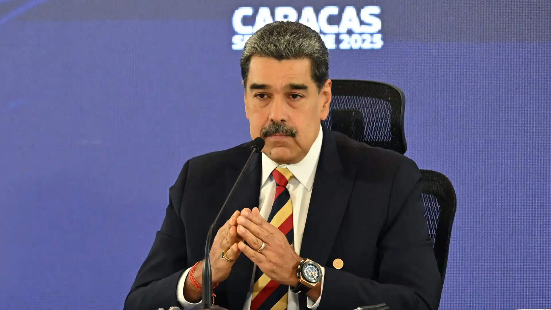 Suiza ordena congelar los activos vinculados a Nicolás Maduro