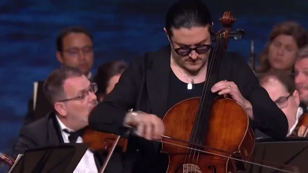 Violonchelista Santiago Cañón destaca en el Cartagena Festival de Música con su talento internacional Violonchelista Santiago Cañón destaca en el Cartagena Festival de Música con su talento internacional