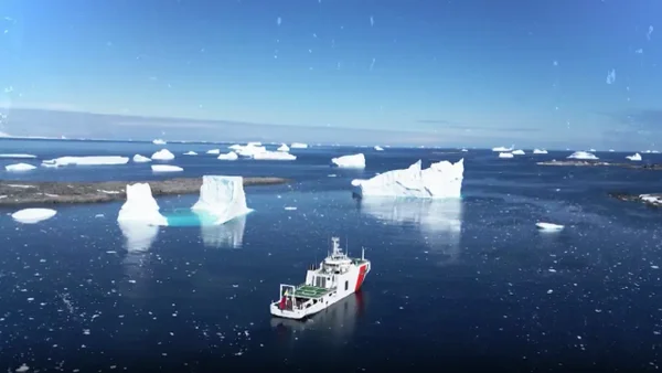 Buque científico de Colombia que va a la Antártida no ha podido llegar a puerto por las condiciones climáticas en Punta Arenas