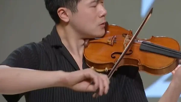 Simón Zhu, el joven prodigio del violín que se robó las ovaciones en el Cartagena Festival de Música