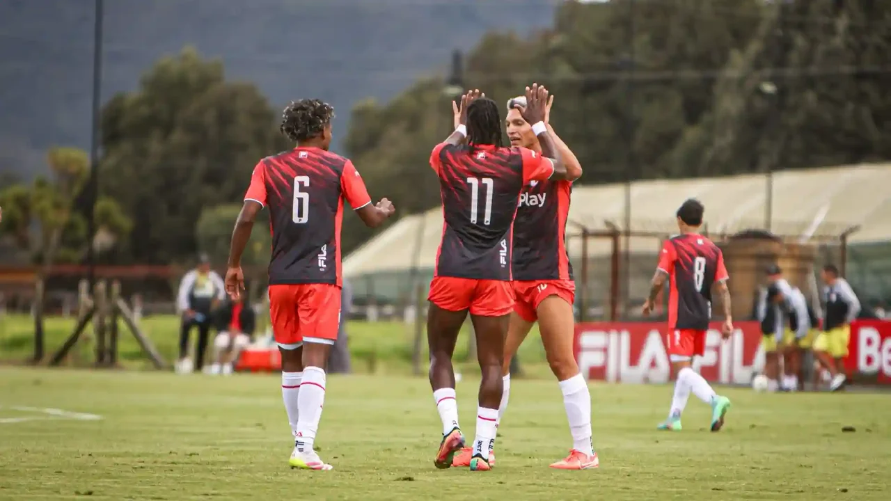 Santa Fe inició su pretemporada con pie izquierdo: así cayó en Tenjo ante Deportivo Táchira