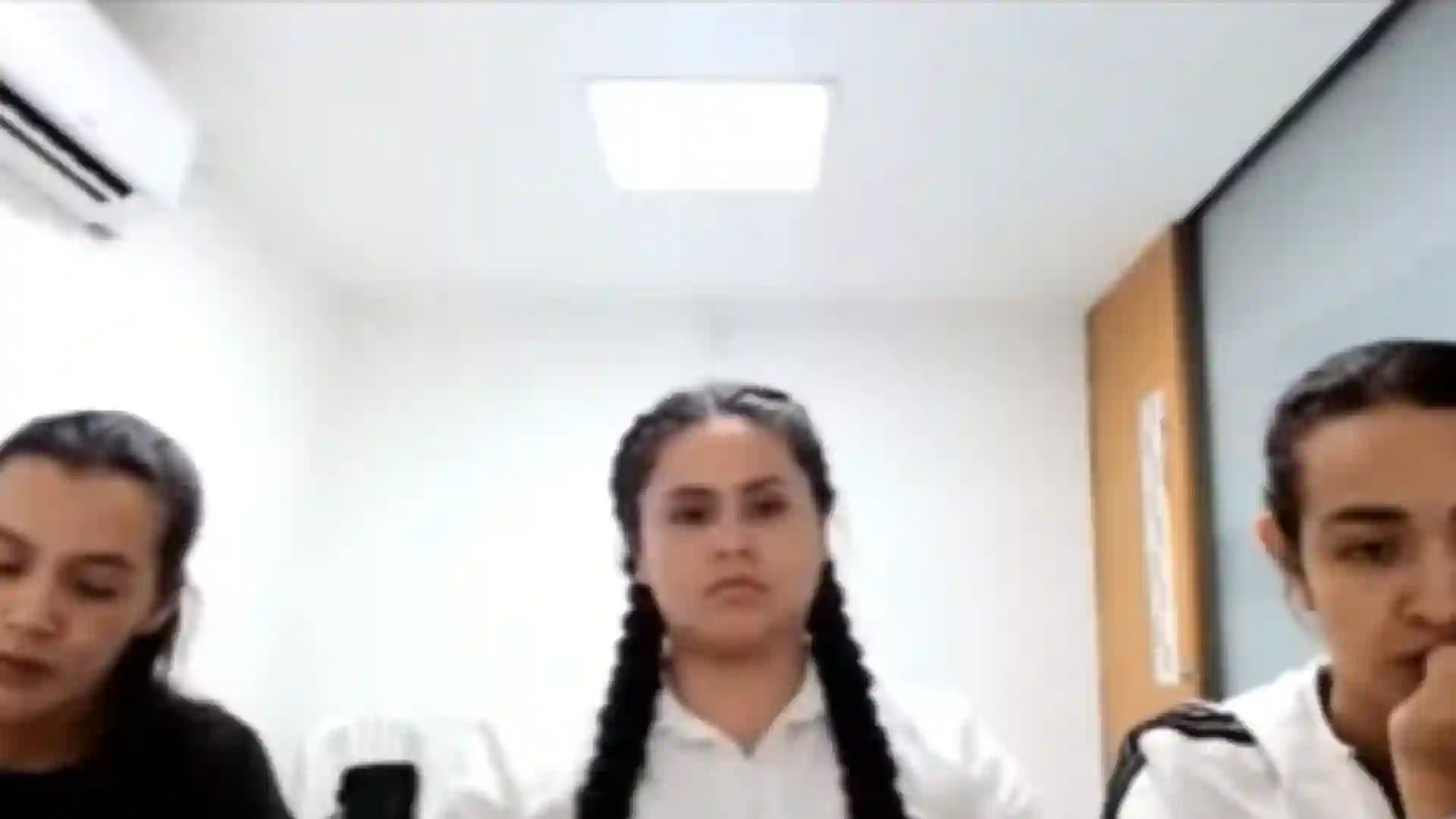 Tres falsas cirujanas se declararon culpables de desfigurar a 40 mujeres en clínicas de garaje en Medellín