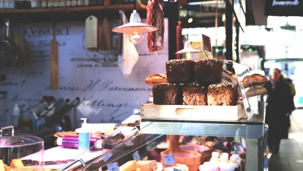 Reconocida e histórica pastelería en Colombia entra en liquidación tras 40 años en el mercado