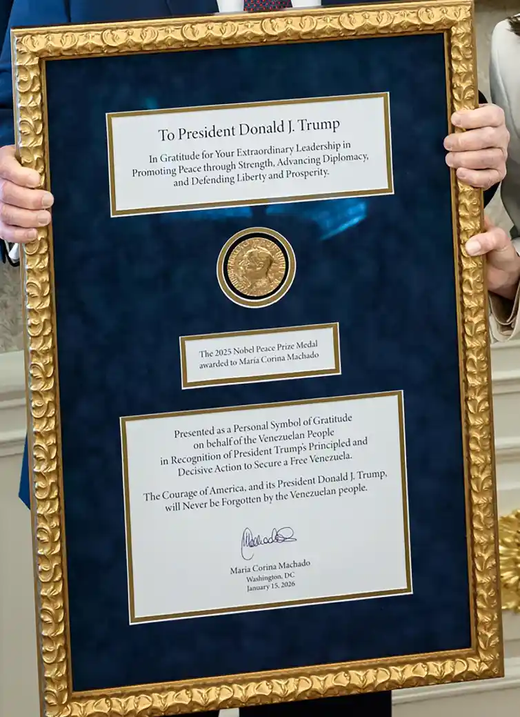 Medalla entregada por María Corina Machado a Donald Trump