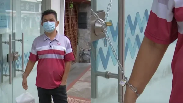 Paciente con trasplante de riñón se encadenó durante 10 horas a una de las sedes de Nueva EPS para reclamar sus medicamentos