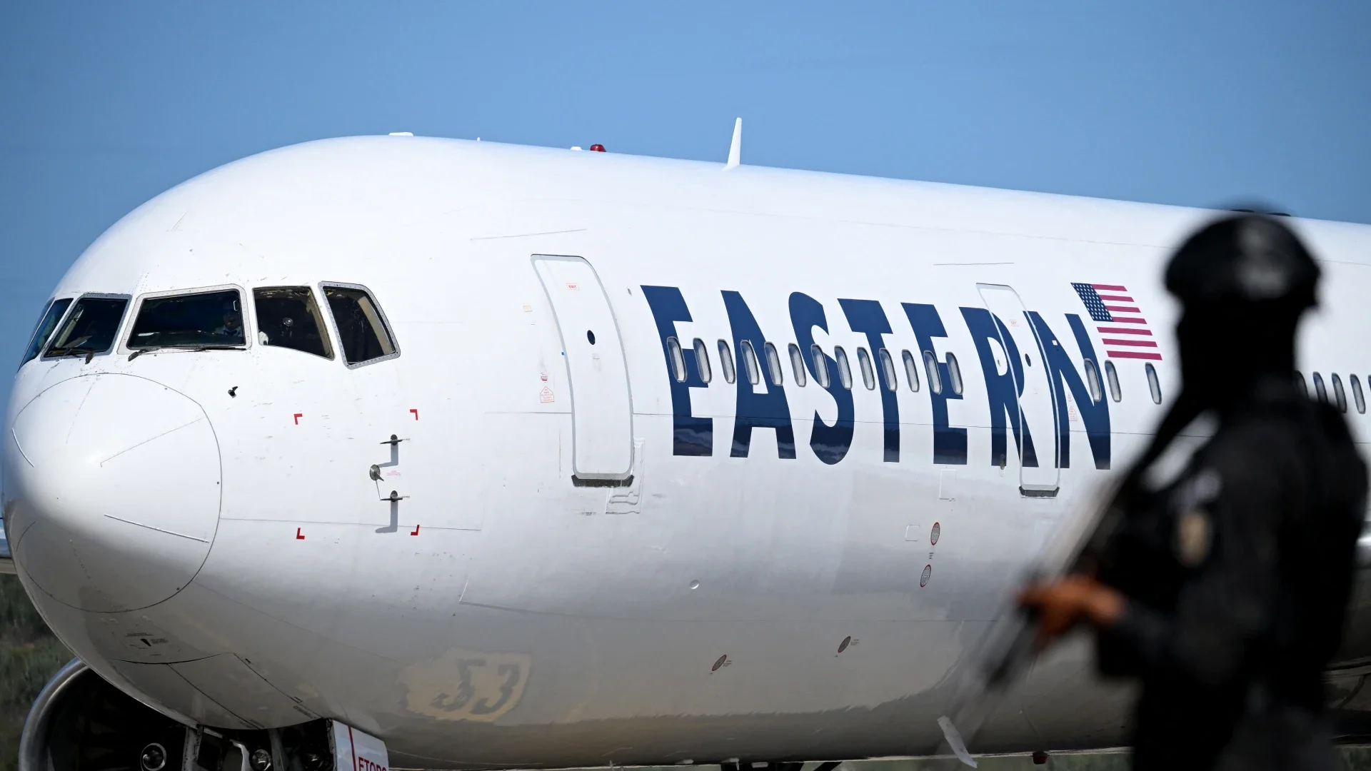 Vuelo con deportados.