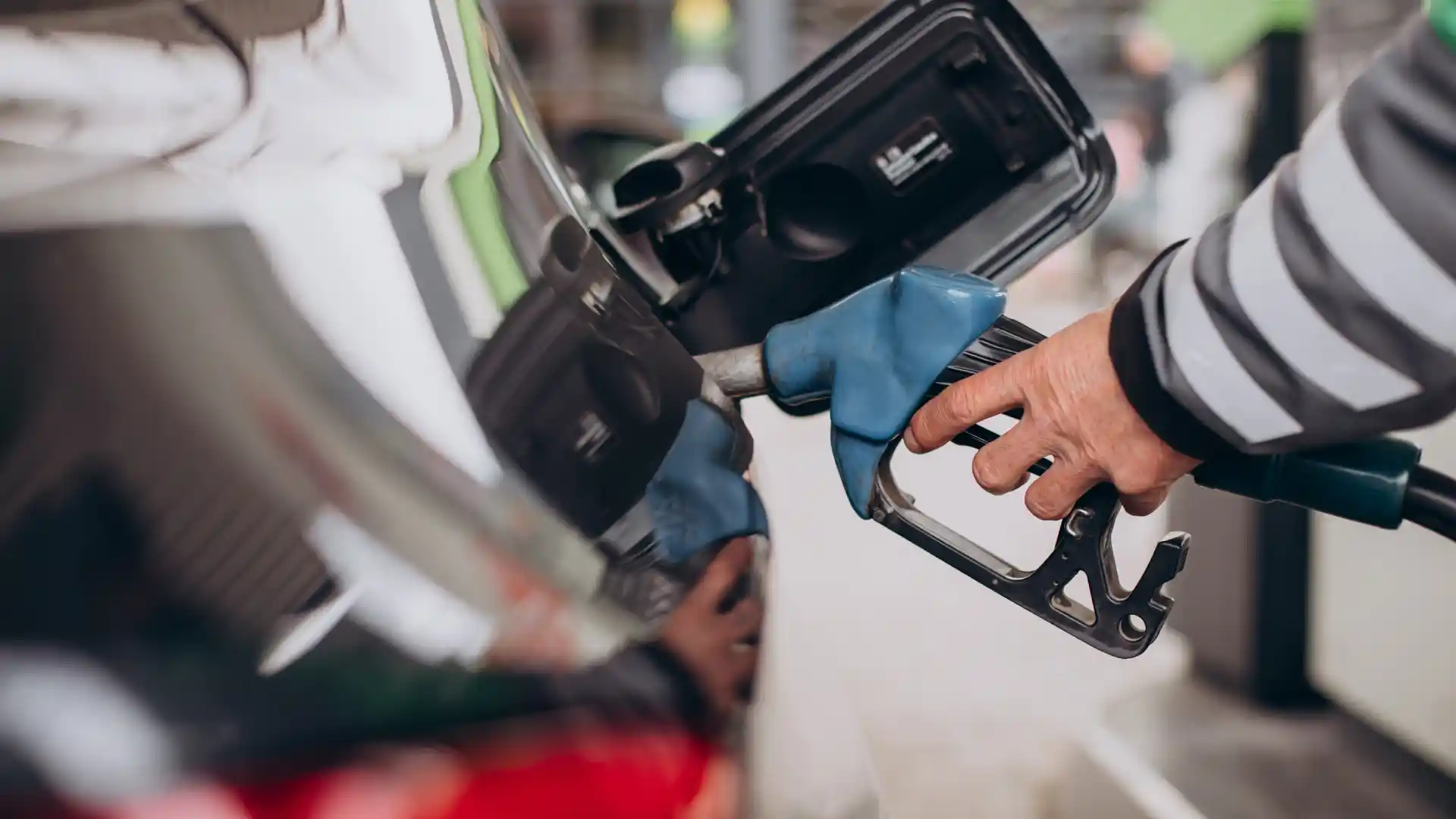 A partir de febrero comenzará a bajar el precio de la gasolina: Minminas