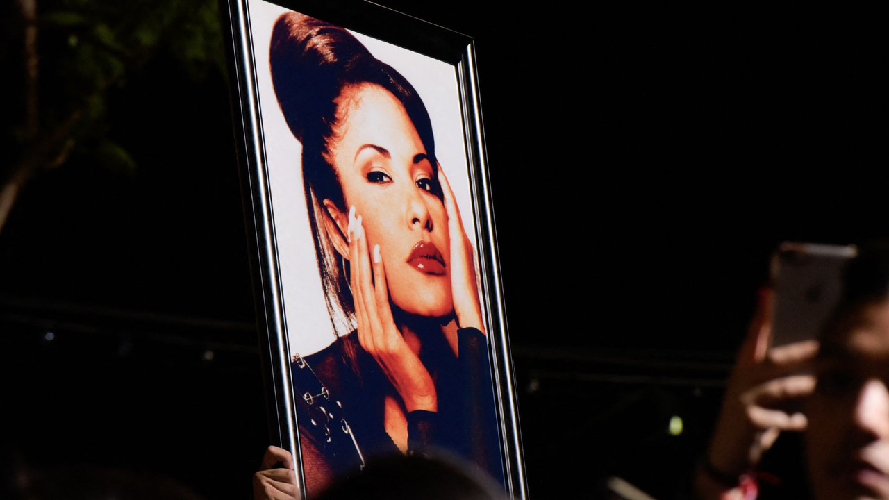 Objetos personales de Selena Quintanilla llegan al Museo del Grammy en Los Ángeles