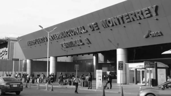 Colombiano que viajó a México contó cómo terminó detenido, golpeado y abandonado tras escala en Monterrey