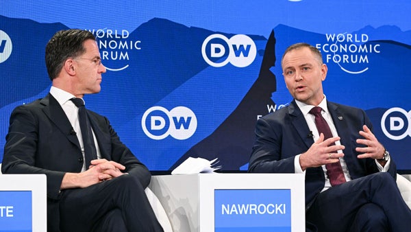 Jefe de la OTAN apuesta por la “diplomacia ponderada” para resolver la crisis de Groenlandia