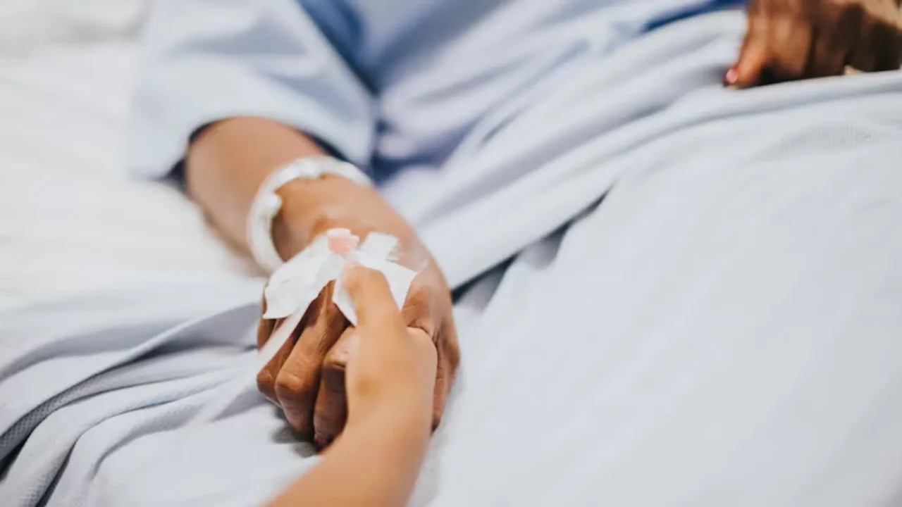 Sistema de salud habría cerrado el 2025 con 320.000 tutelas y dos millones de PQR