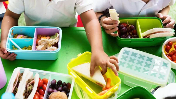 Lo que hay en la lonchera sí importa: expertos alertan sobre hábitos escolares en Colombia Lo que hay en la lonchera sí importa: expertos alertan sobre hábitos escolares en Colombia