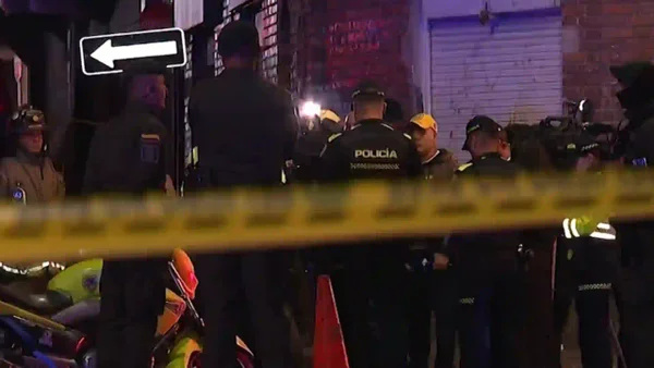 ‘Los Maracuchos’ estarían detrás del ataque con granada en el Santa Fe, en Bogotá: hay heridos críticos ‘Los Maracuchos’ estarían detrás del ataque con granada en el Santa Fe, en Bogotá: hay heridos críticos