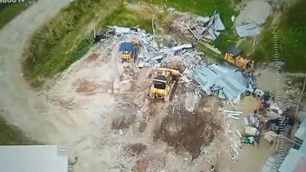 Autoridades avanzan en desalojo de 800 familias en el humedal Berlín, Montería