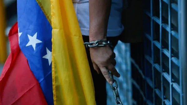 ¿Cuántos presos políticos han sido excarcelados por el régimen en Venezuela?: ¿Cifras infladas?