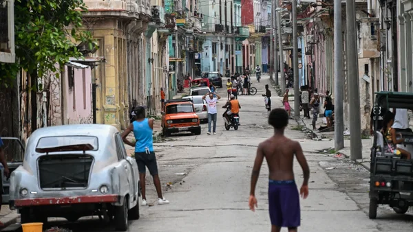 Ante presiones de los Estados Unidos, China advierte que respaldará a Cuba