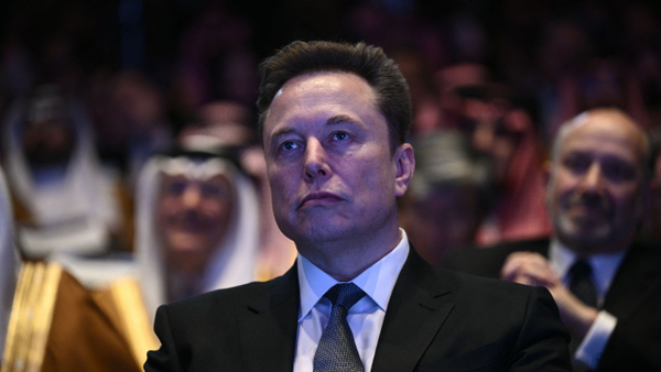 Elon Musk lanza predicción sobre el año en el que la IA podría superar a los humanos