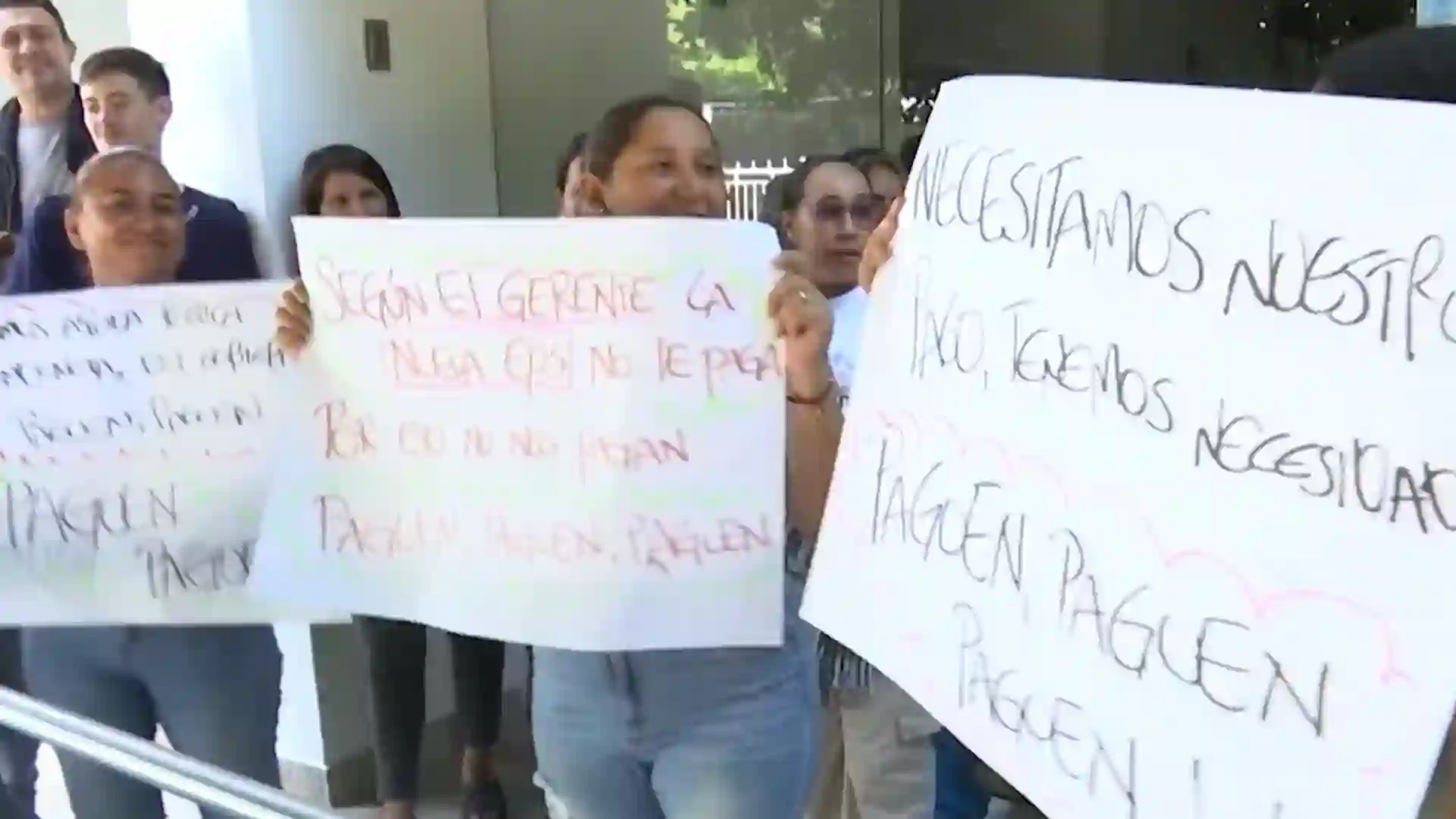 Más de 200 enfermeras y terapeutas sin salario desde hace seis meses por deuda de la Nueva EPS