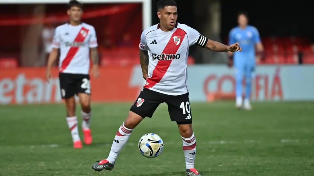 ¡Magia pura! Juan Fernando Quintero marcó doblete con River Plate: vea los goles