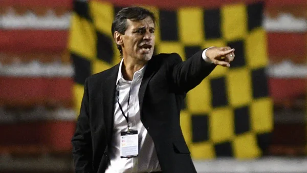 Él es Fabián Bustos, el principal candidato para ser técnico de Millonarios