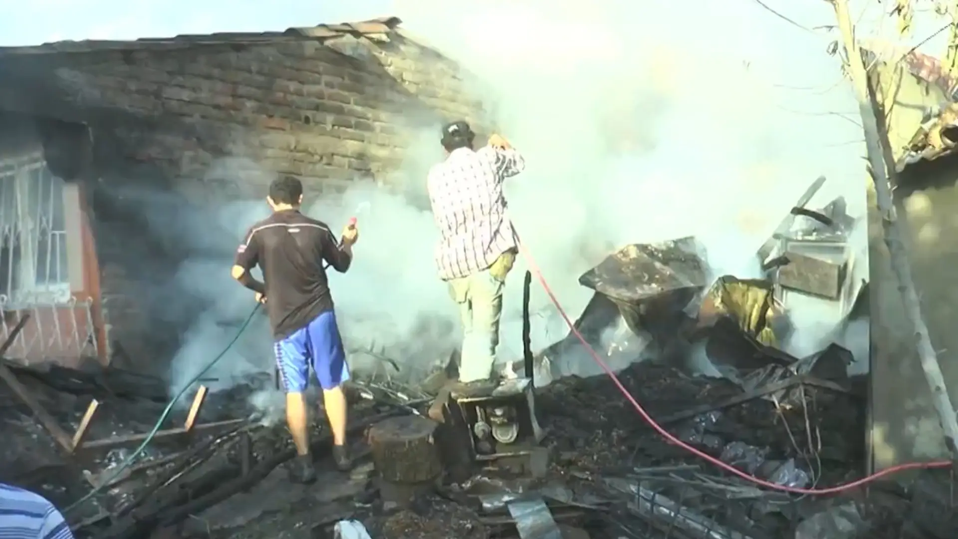 Incendio de vivienda en La Unión