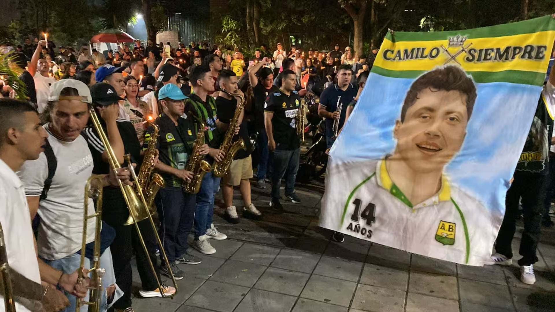 Despedida hincha Bucaramanga.