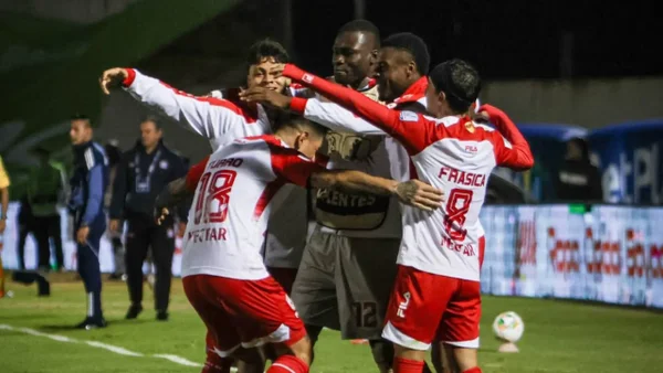 Independiente Santa Fe ganó a lo último y movió la tabla: así quedaron las posiciones de la Liga BetPlay 2026 I Independiente Santa Fe ganó a lo último y movió la tabla: así quedaron las posiciones de la Liga BetPlay 2026 I