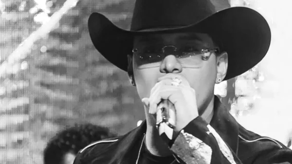 Desgarrador: sobrino de Yeison Jiménez se 'quebró' en la tarima tras el homenaje en El Campín