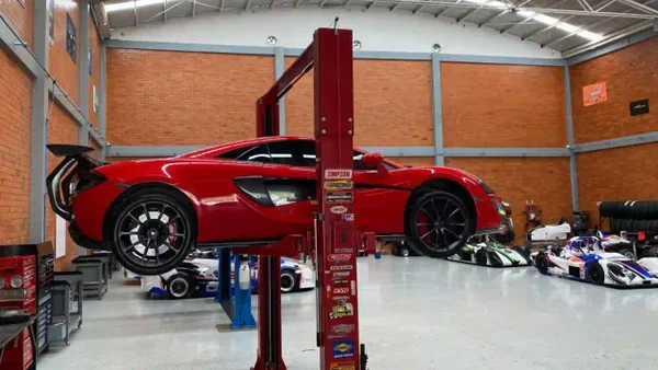 ¿Por qué siguen creciendo las ventas de carros de lujo en Colombia?