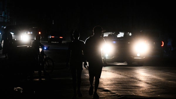 Oriente cubano se reconecta al sistema eléctrico tras apagón masivo