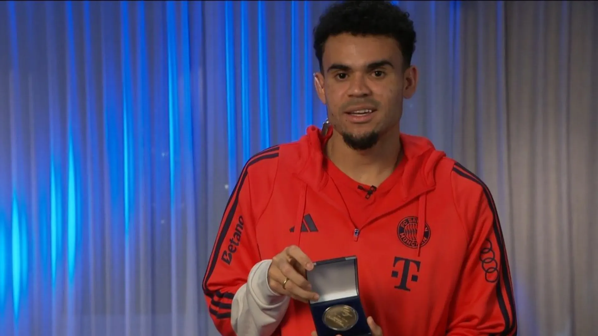 Luis Díaz premio a Mejor gol del año en La Bundesliga